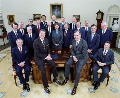 President Reagan and Vice President Bush pose with their Cabinet in 1981
