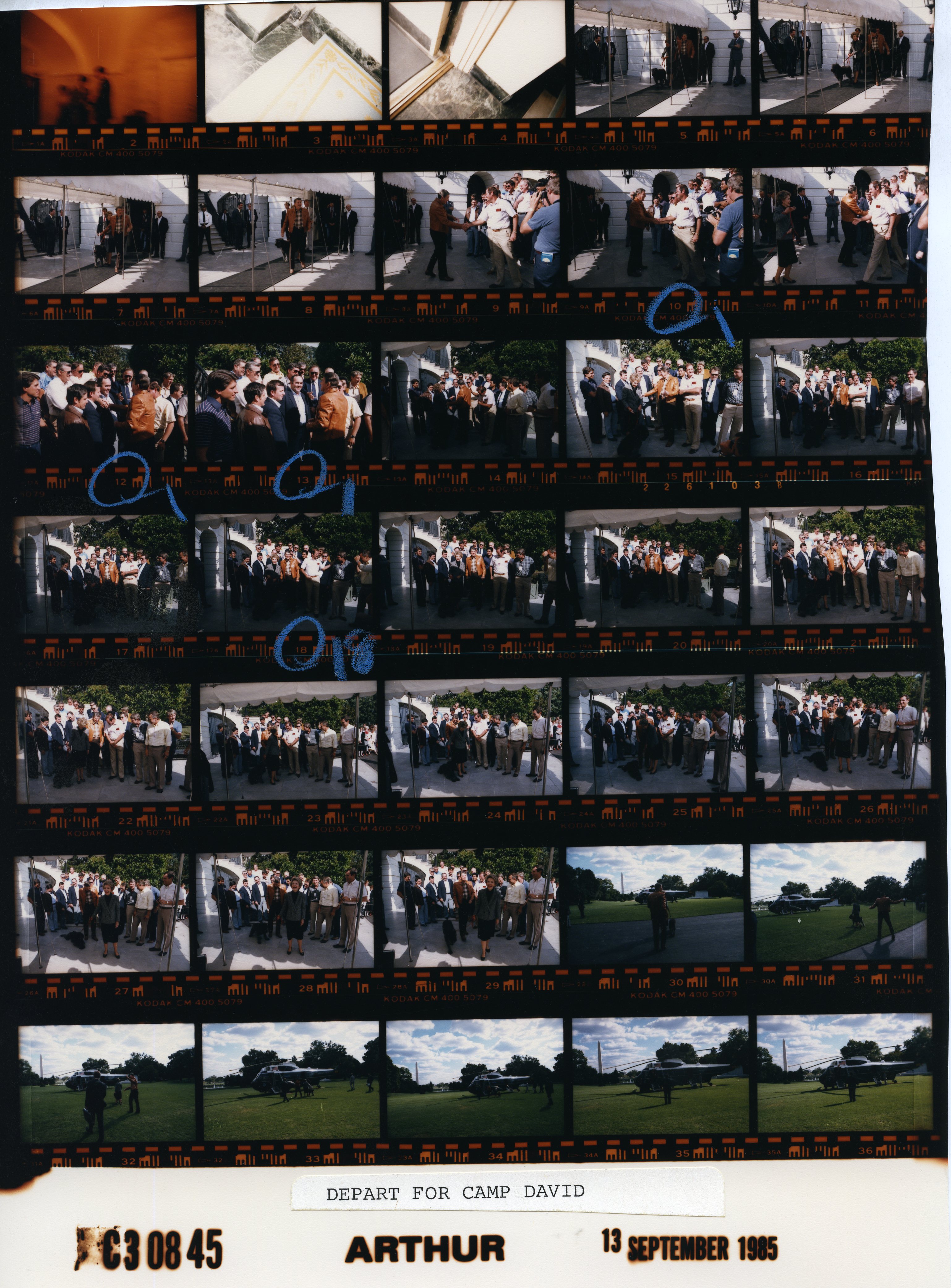 C30845.jpg departure on marine one
