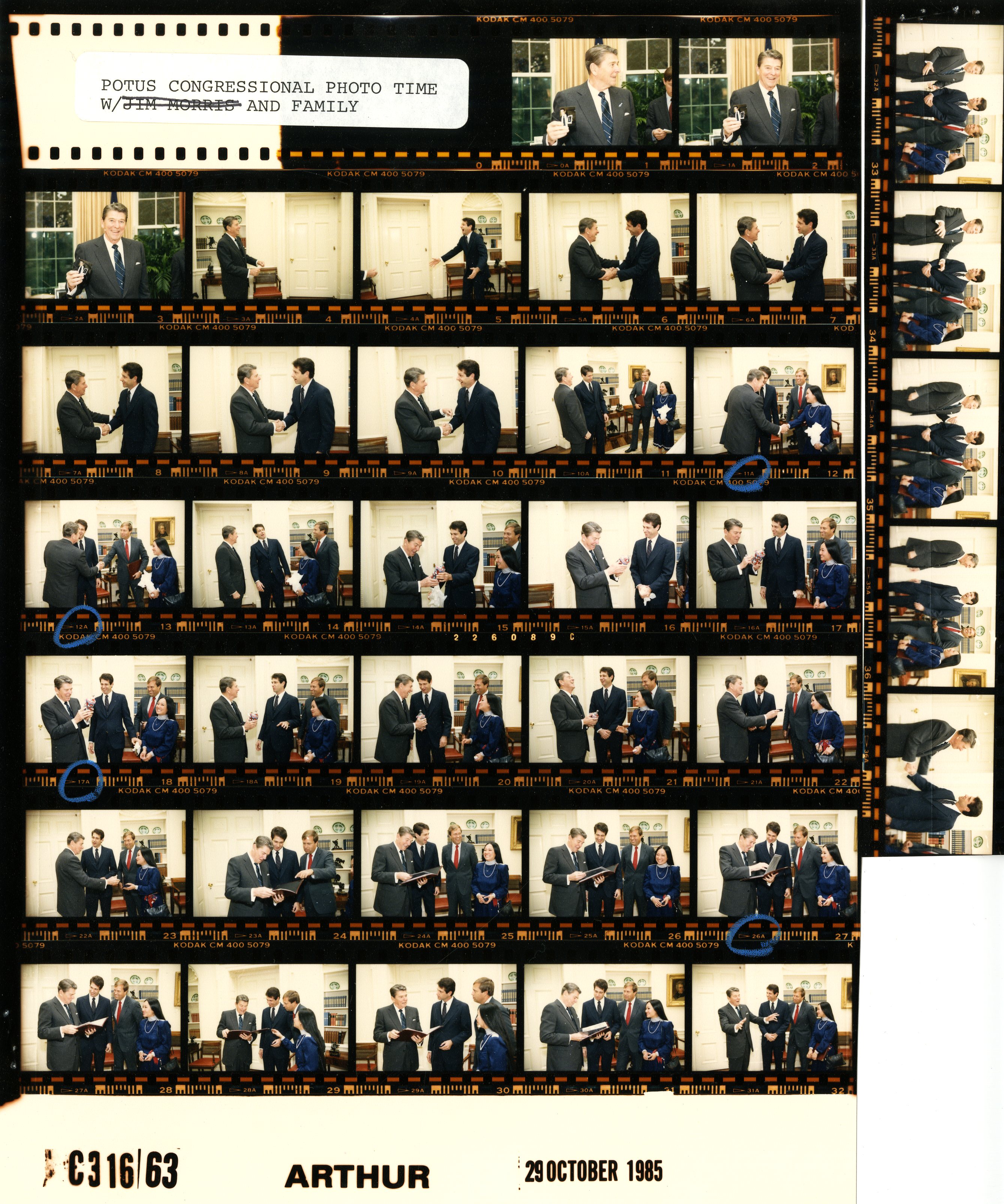 C31663.jpg congressional photo ops.