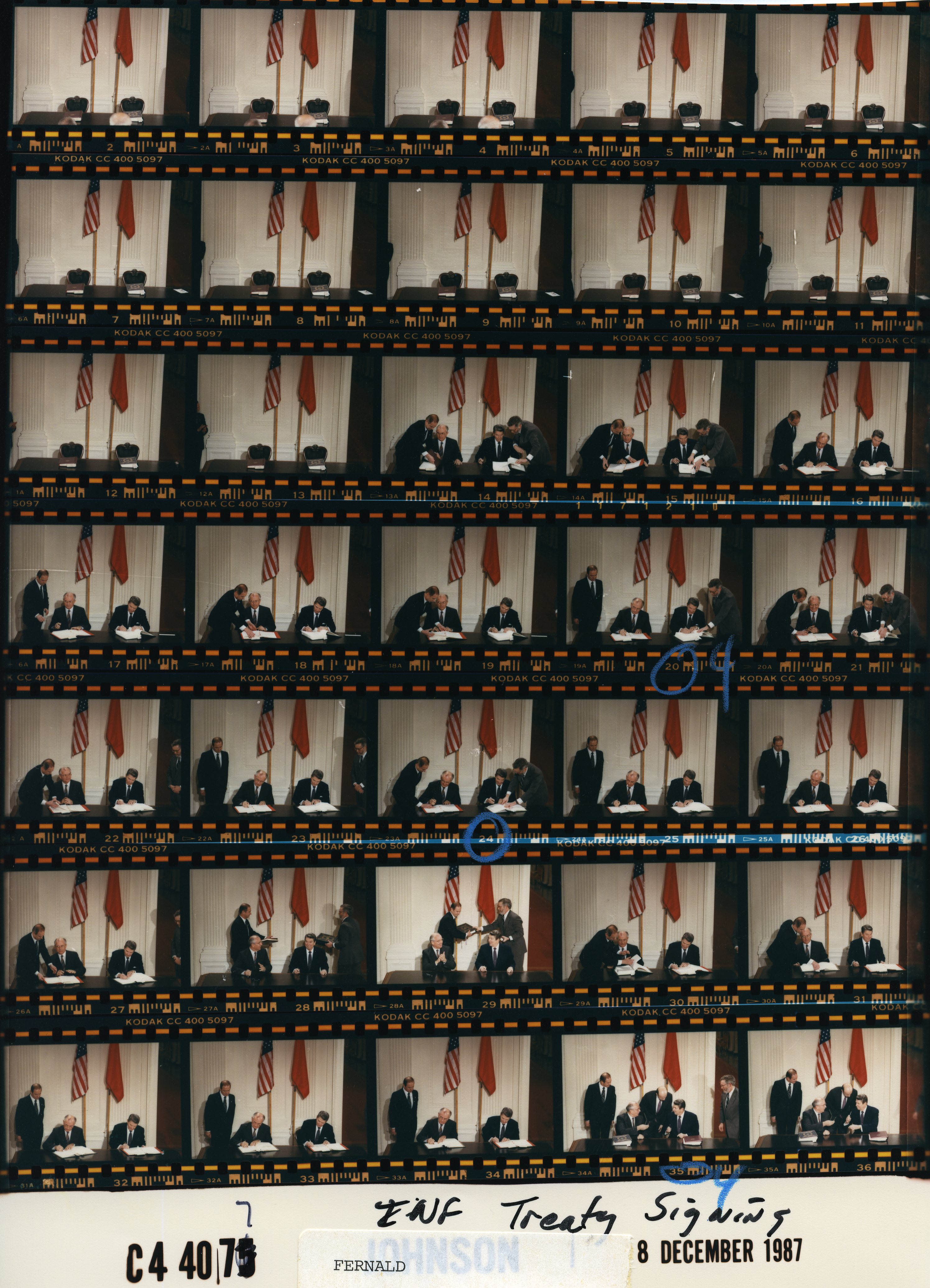 C44077.jpg inf treaty signing