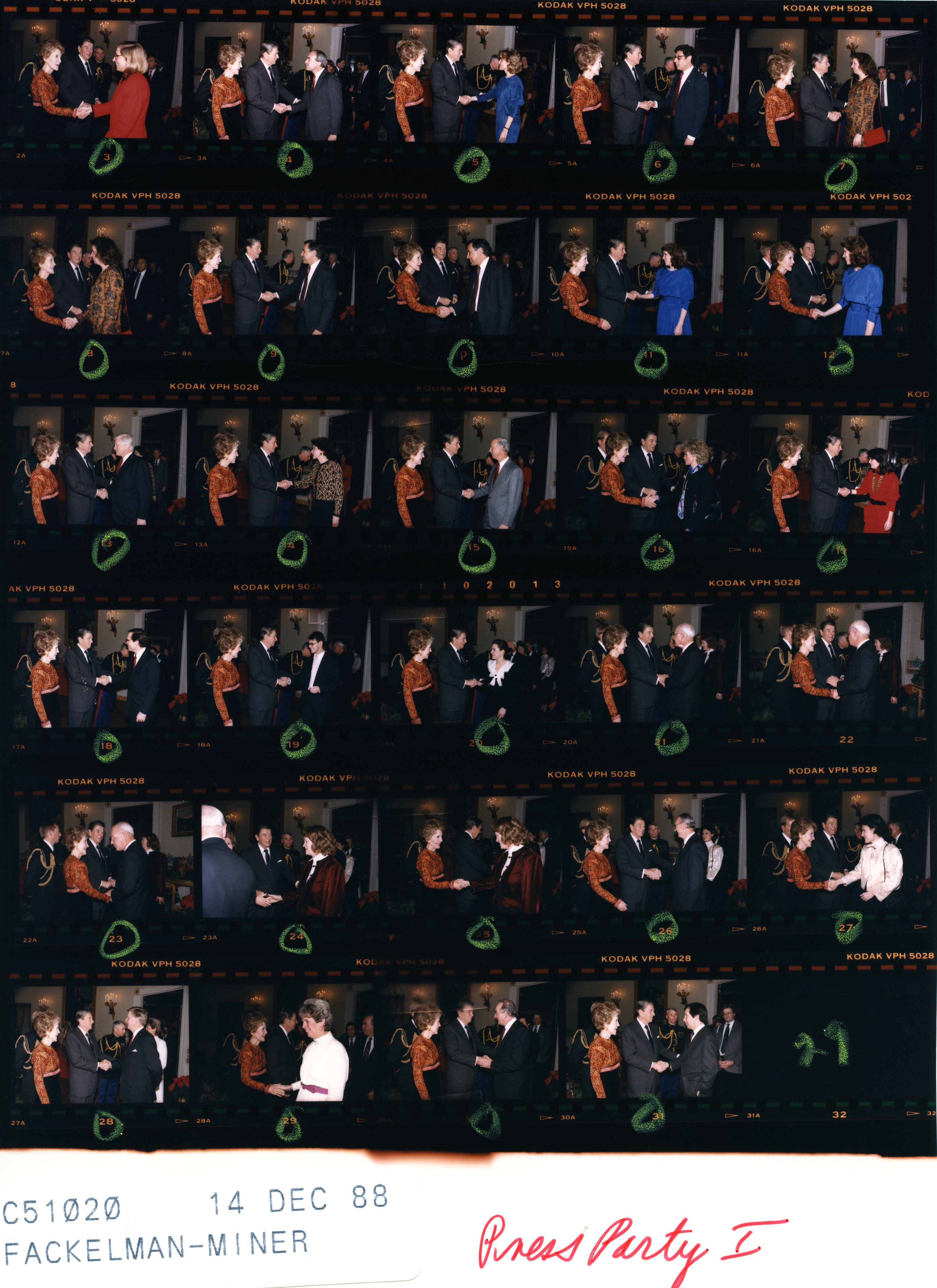 C51020.jpg christmas press party