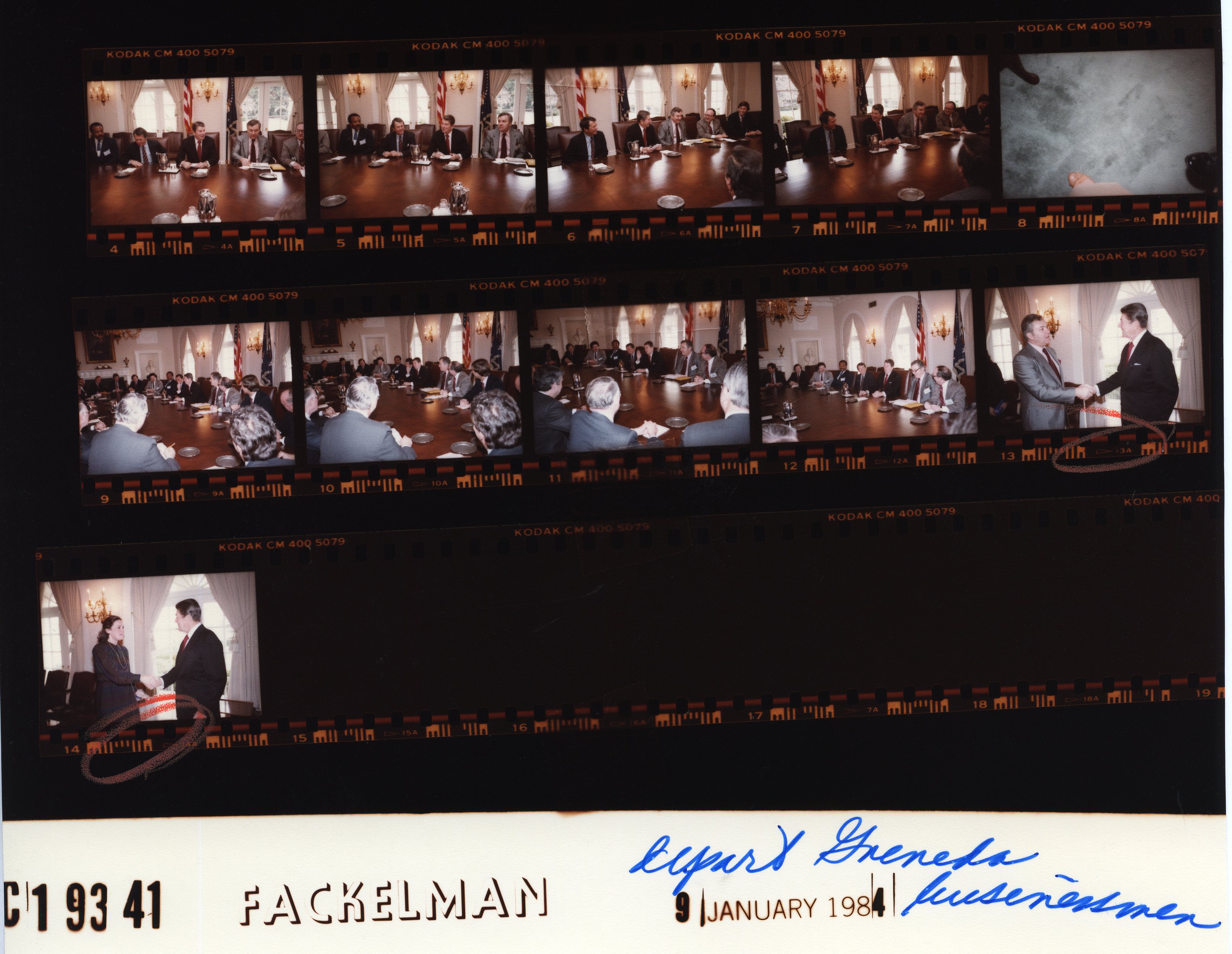 c19341.jpg business leaders meeting