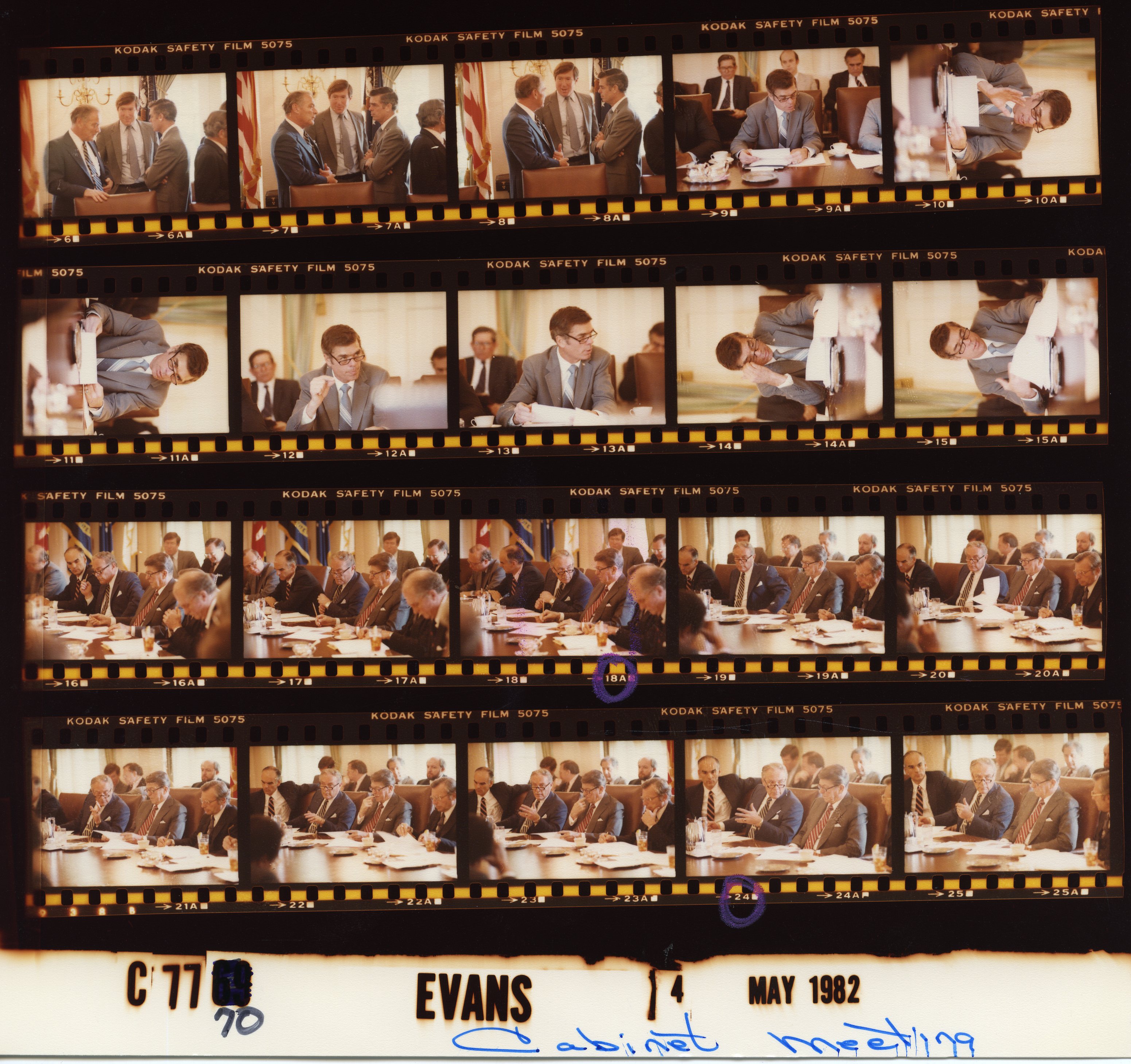 c7770.jpg cabinet meeting