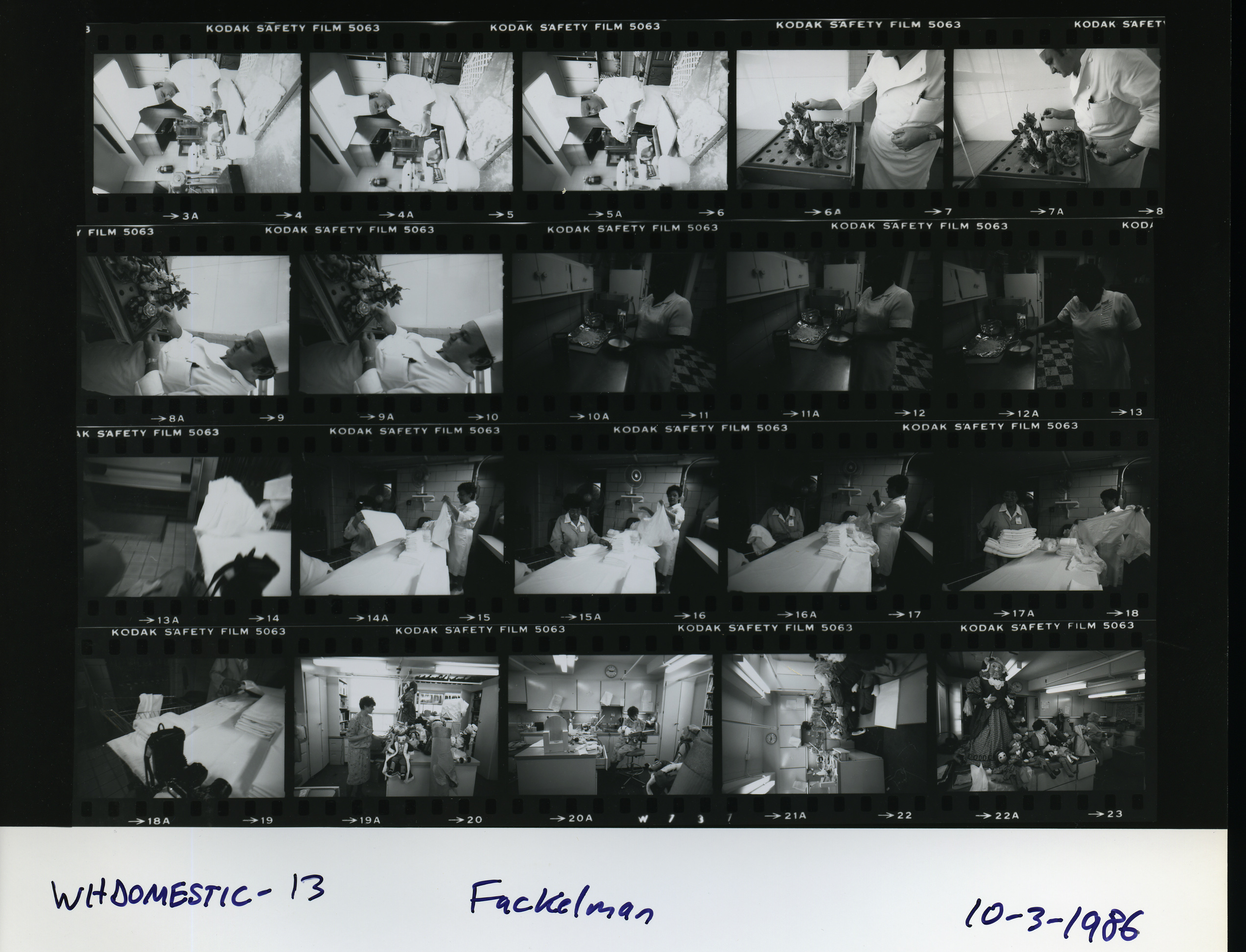 whdomestic-13.jpg White House Chefs cooking and Staff in Laundry room, preparing Christmas decorations