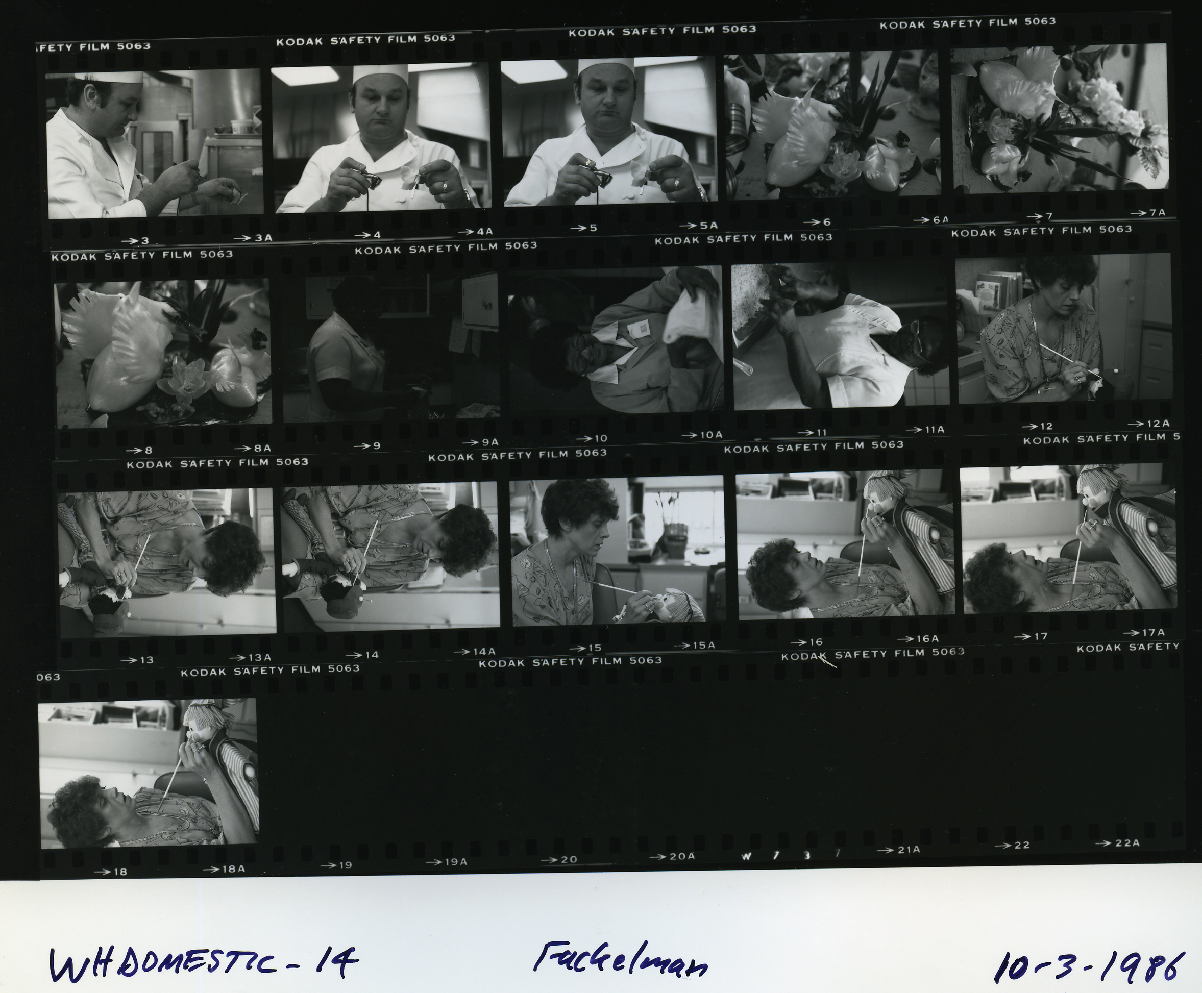 whdomestic-14.jpg White House Chefs cooking and Staff in Laundry room, preparing Christmas decorations