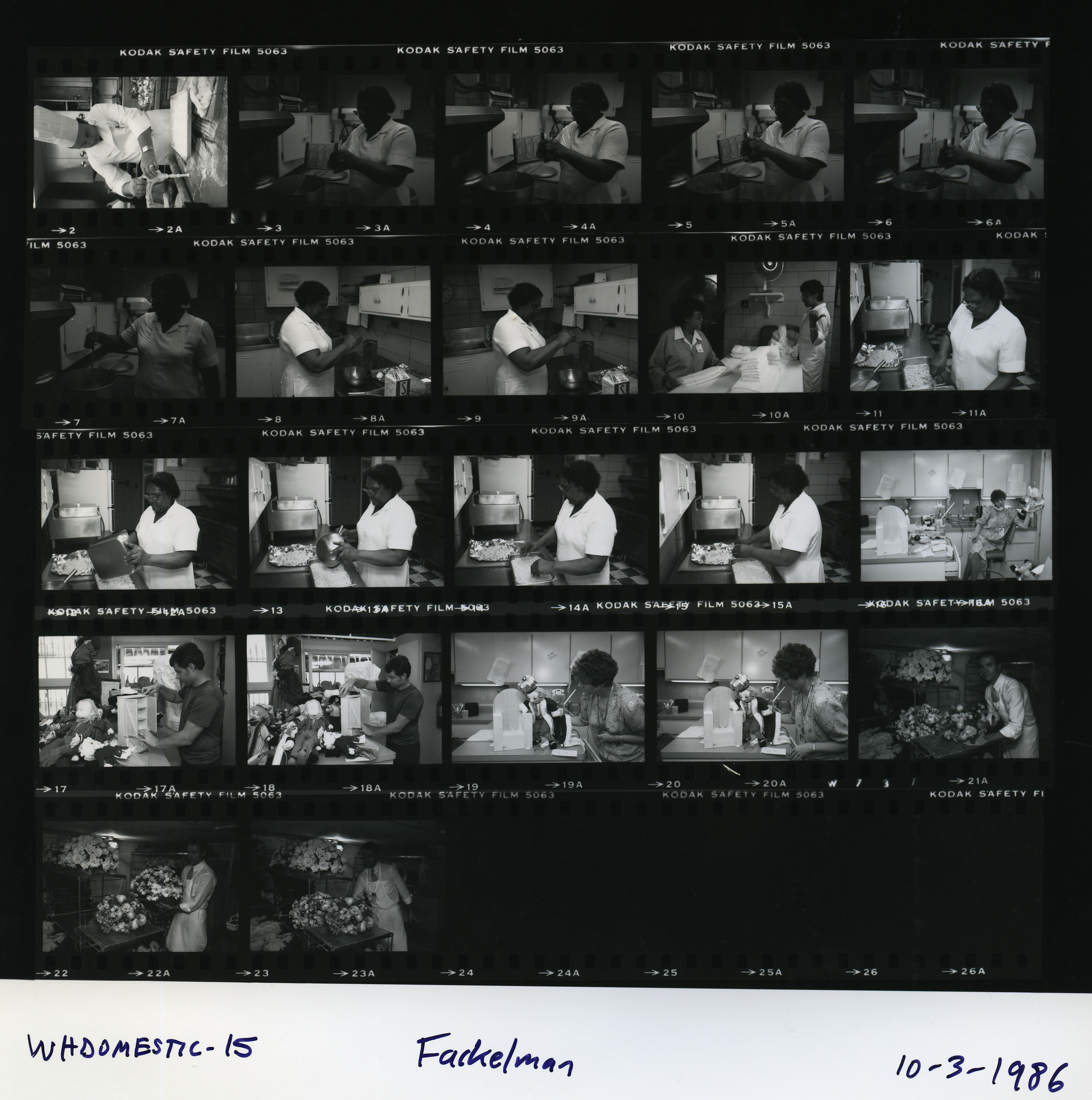 whdomestic-15.jpg White House Chefs cooking and Staff in Laundry room, preparing Christmas decorations, flowers