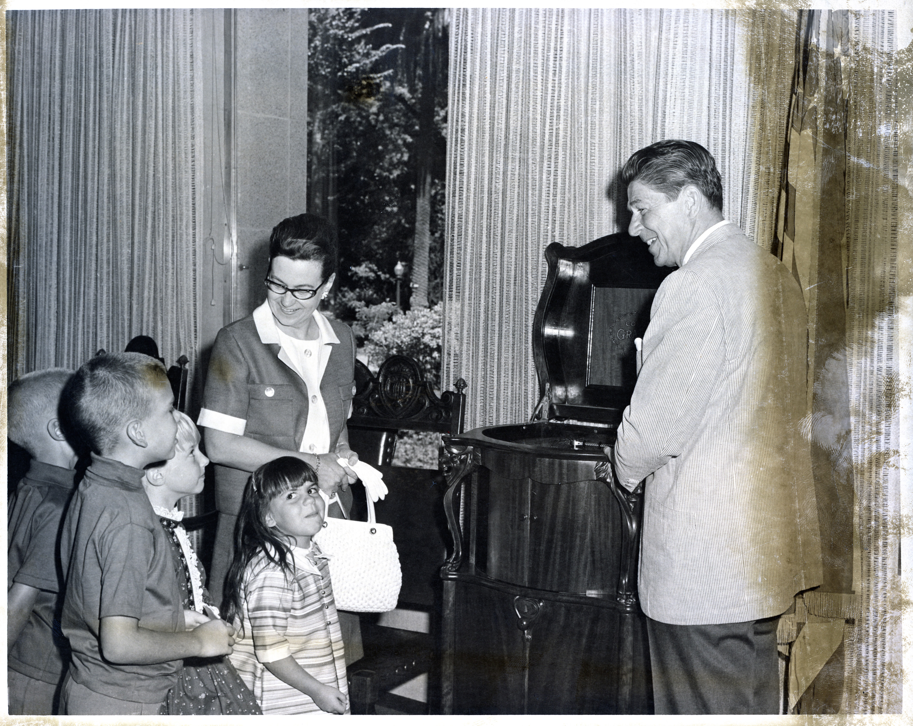 KD106.jpg grandchildren of Carlyle Reed