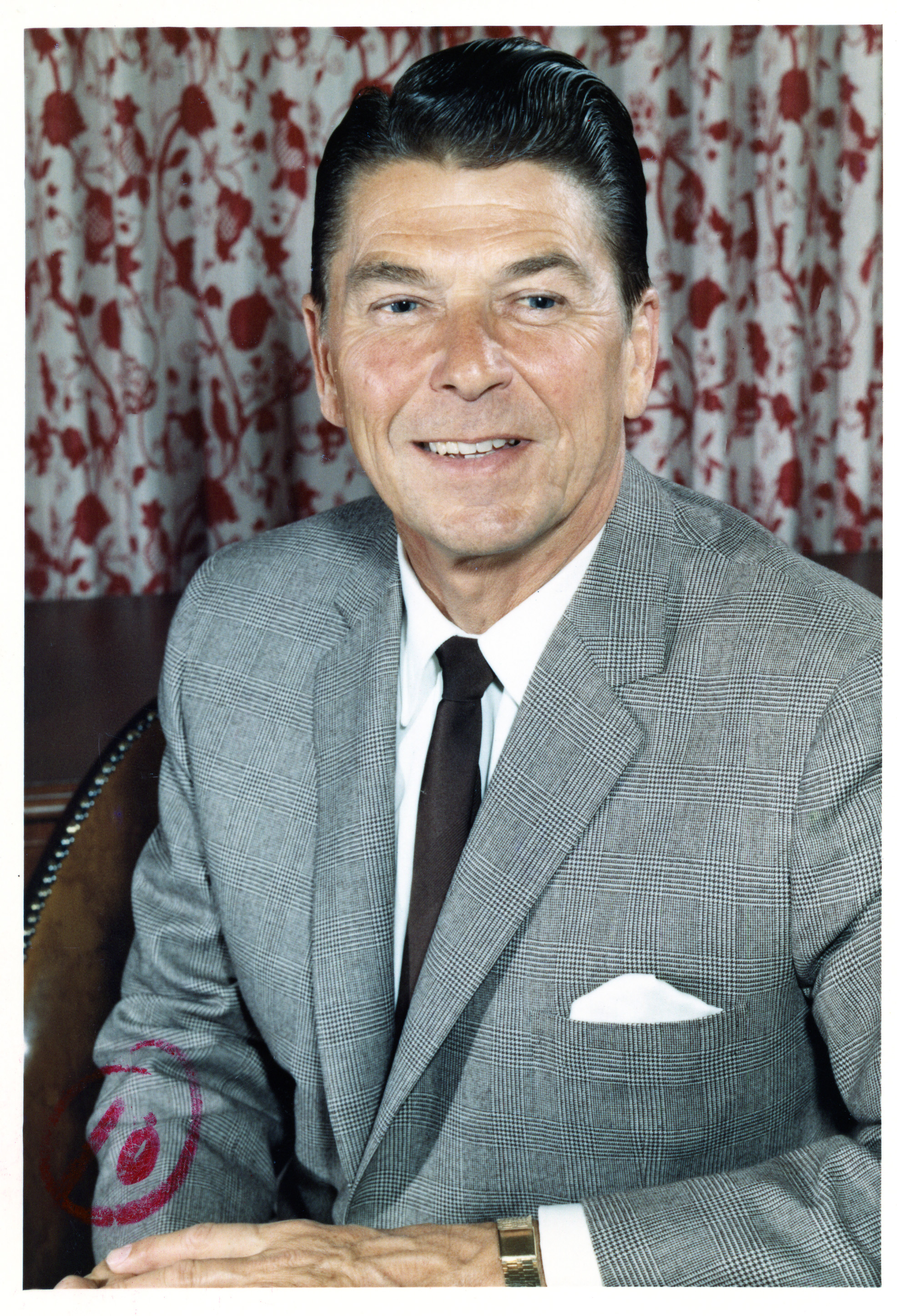 KD195.jpg Ronald Reagan portrait