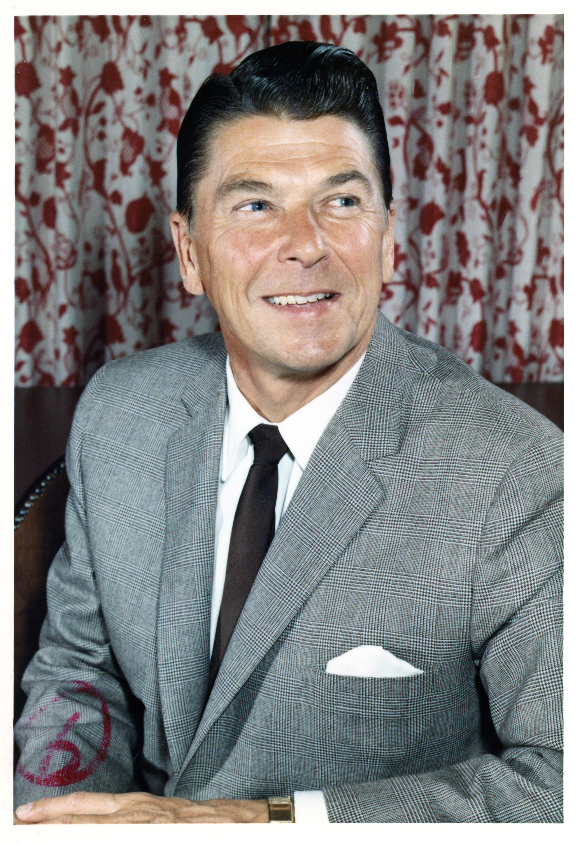 KD196.jpg Ronald Reagan portrait