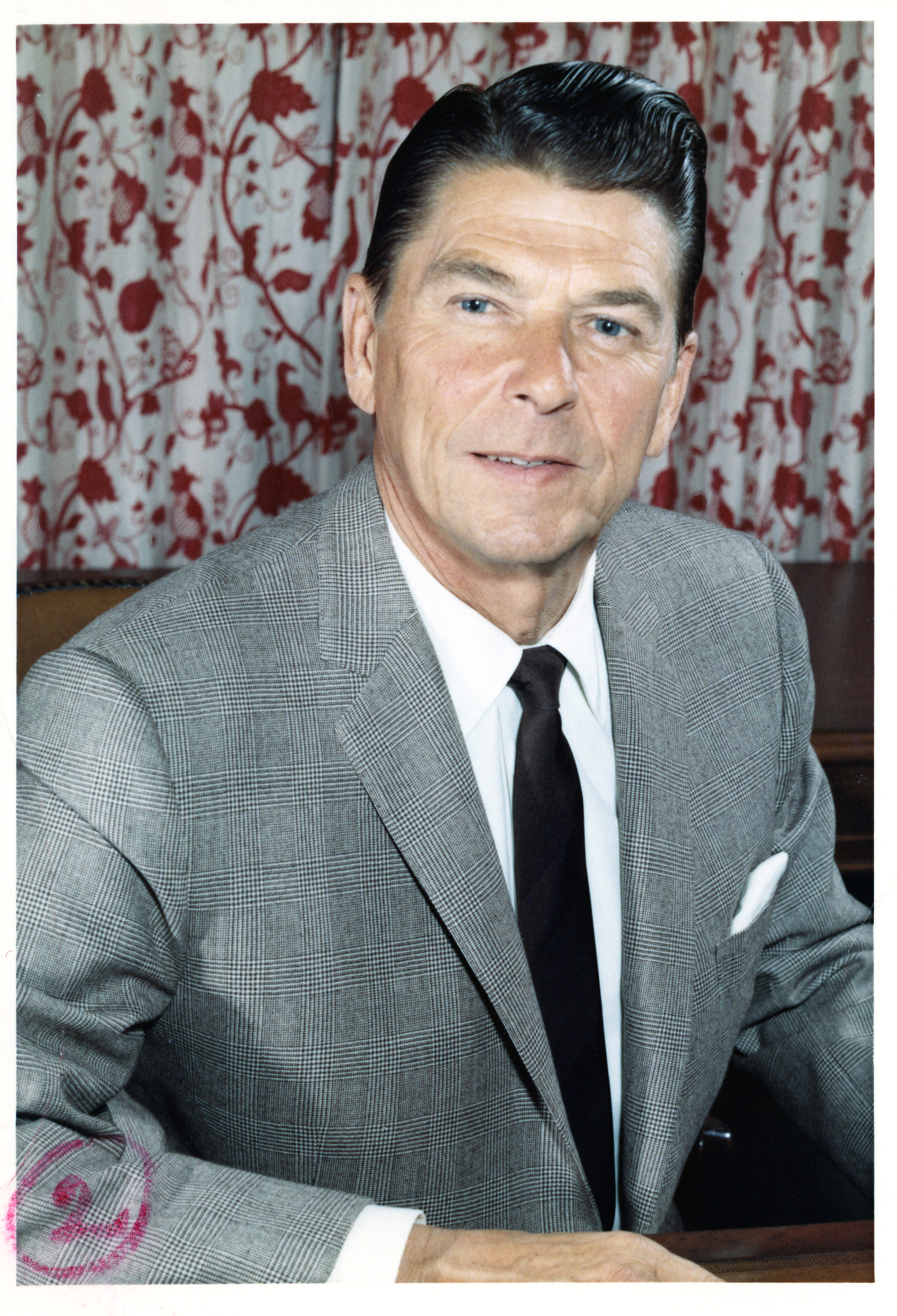 KD203.jpg Ronald Reagan portrait