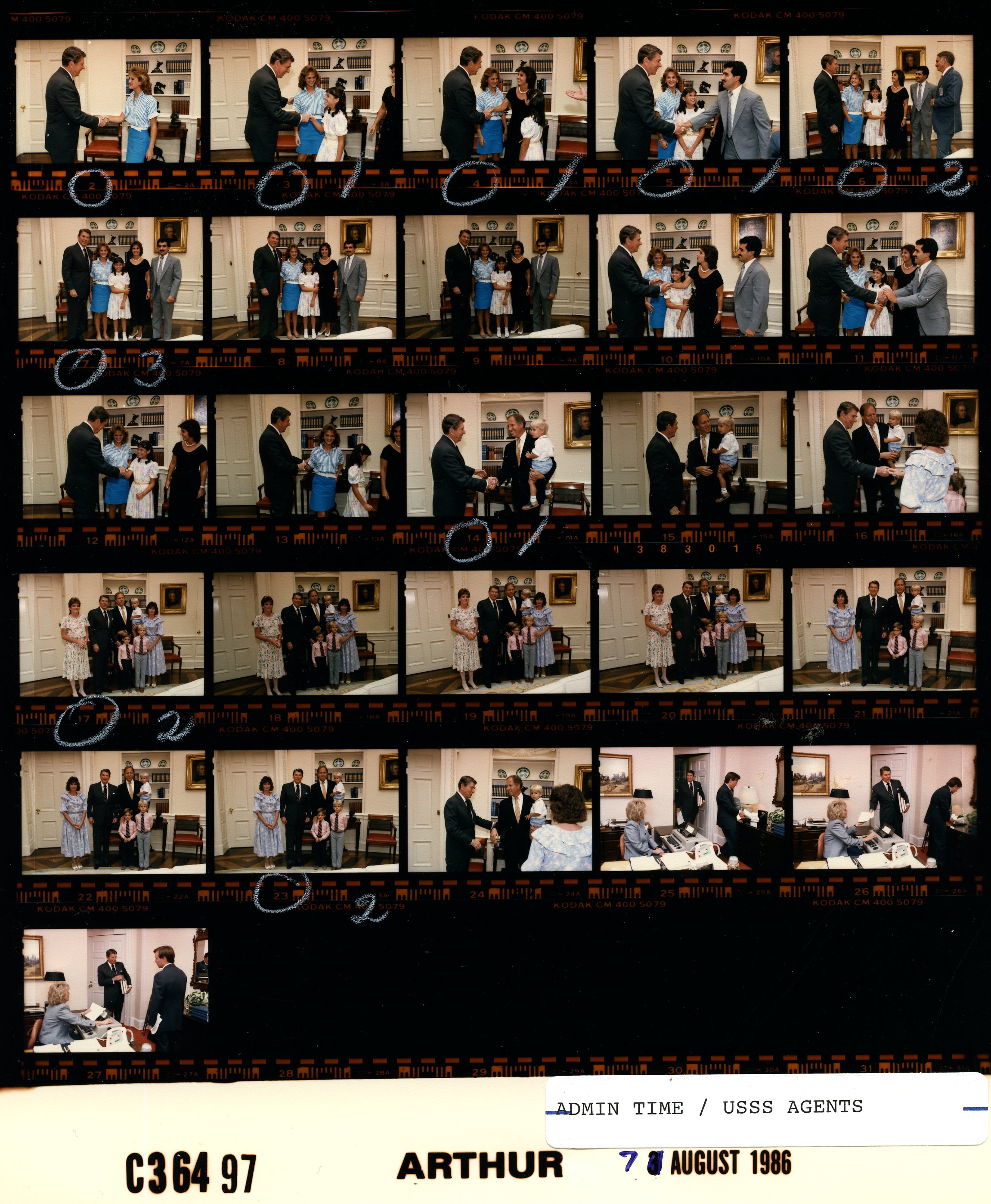 C36497.jpg photo ops