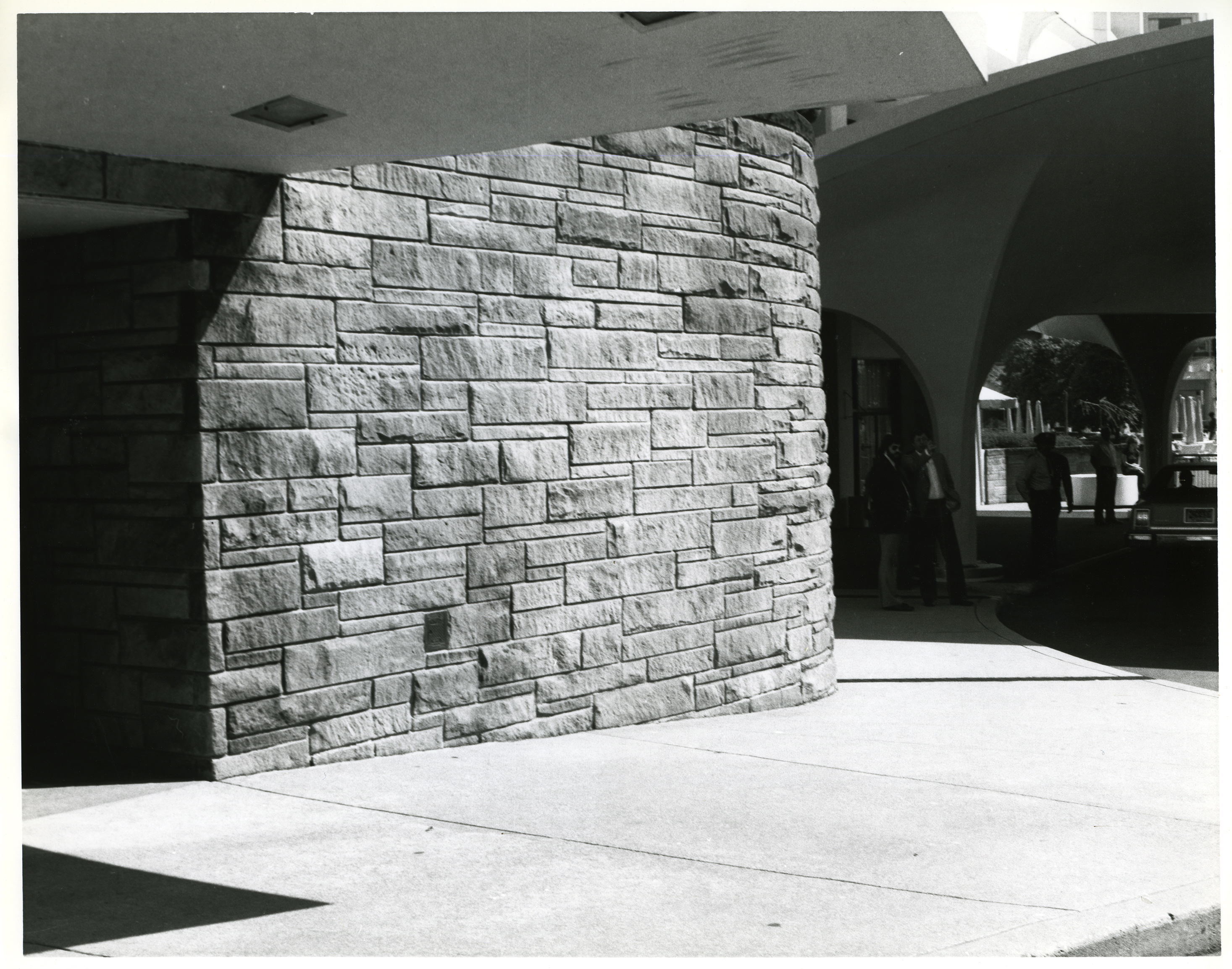 rr-jhj-220.jpg Hilton hotel