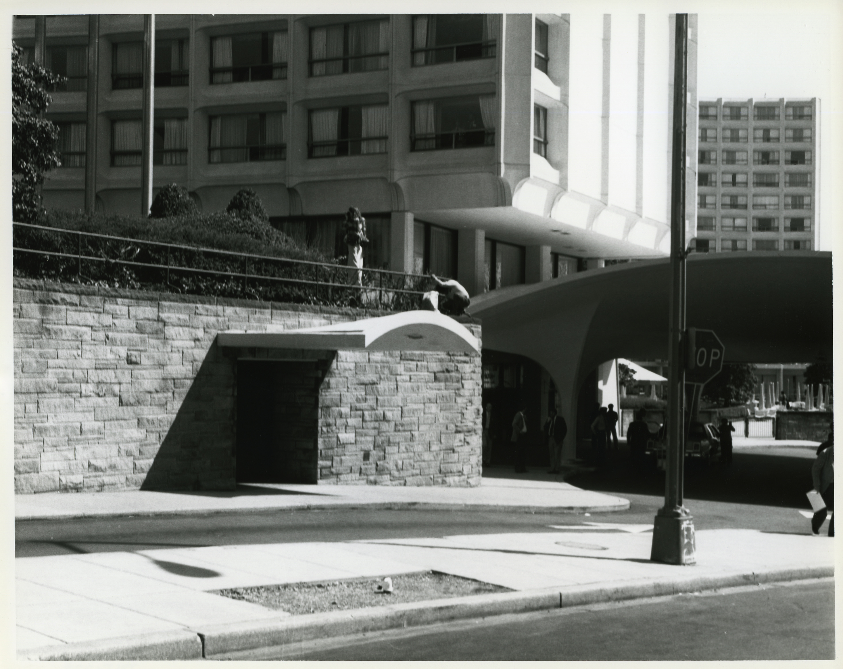 rr-jhj-223.jpg Hilton hotel
