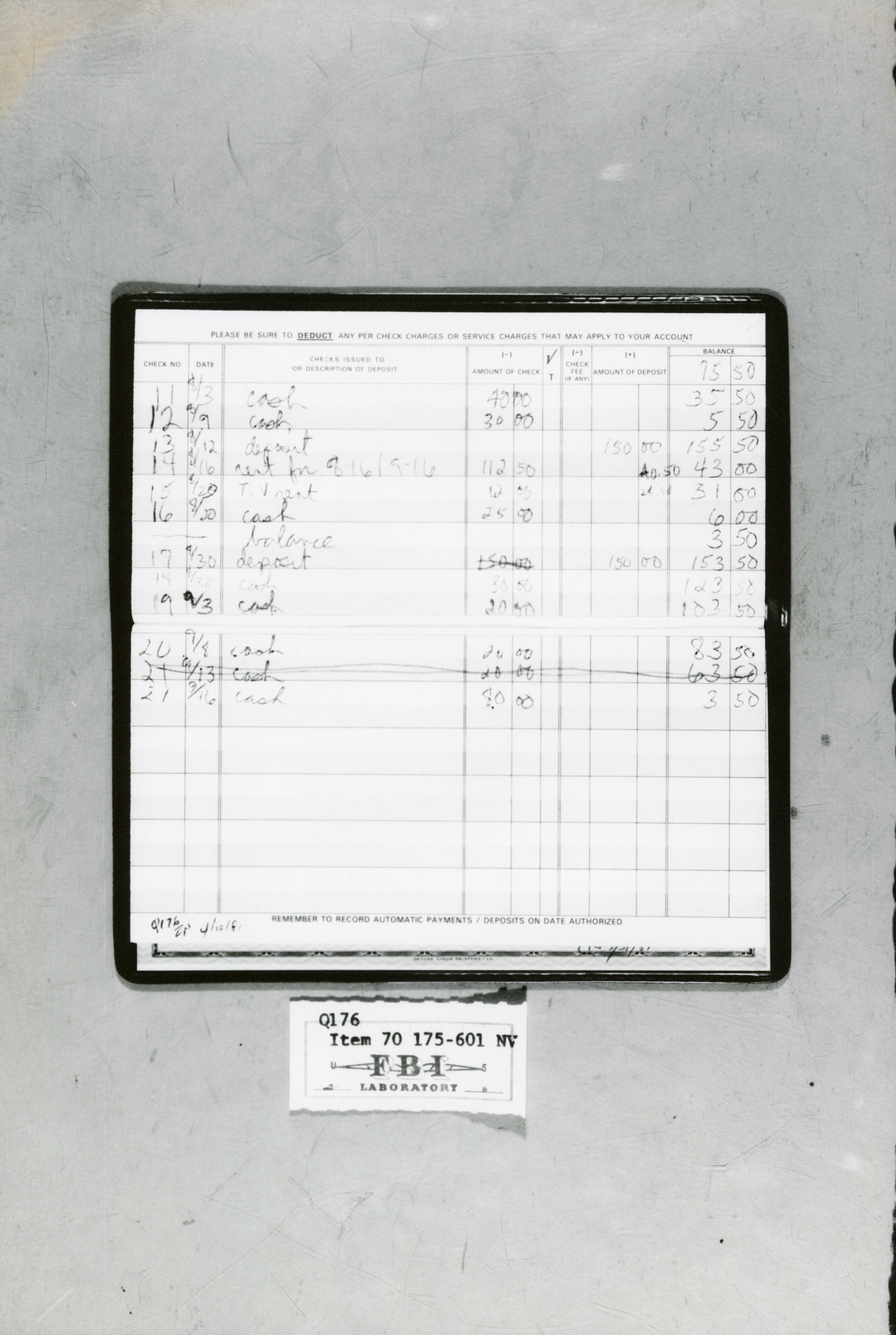 rr-jhj-429.jpg checkbook