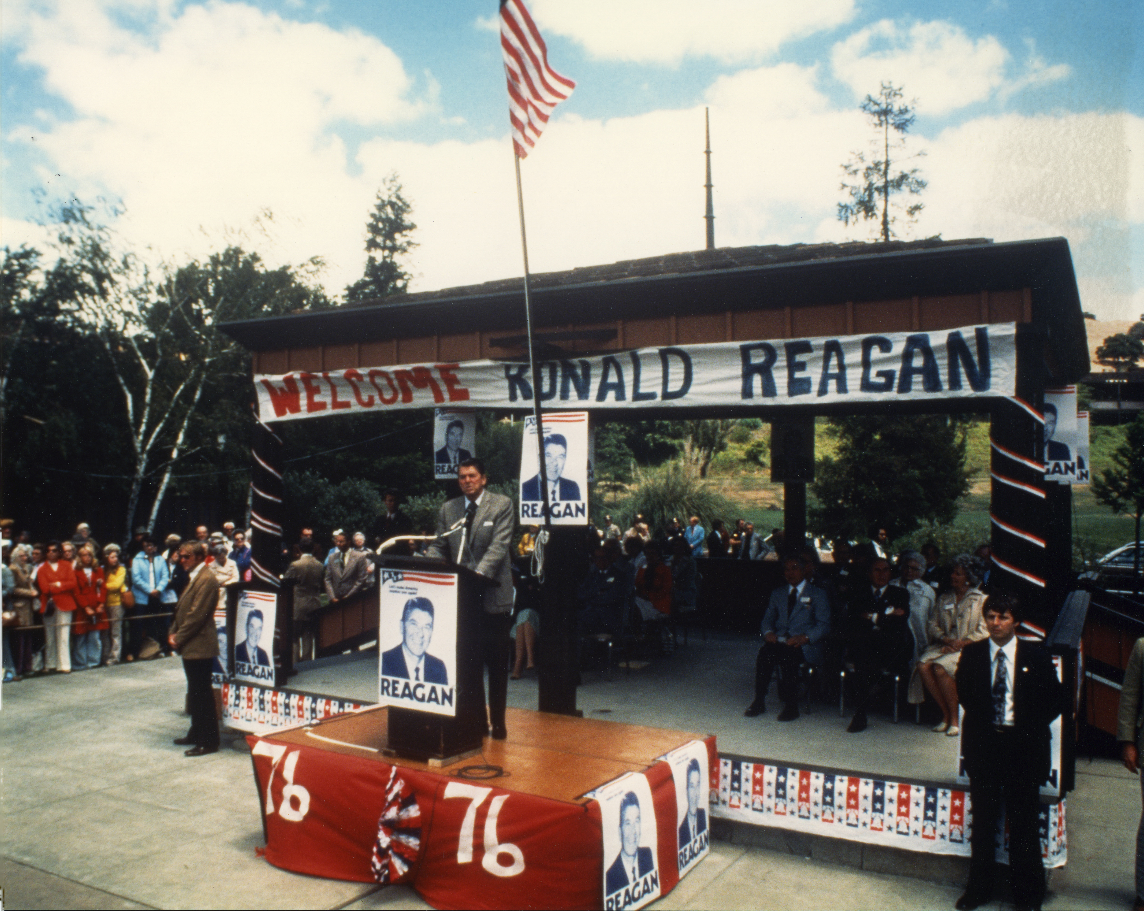 rr-comp02-photo-042.jpg 1976 campaign