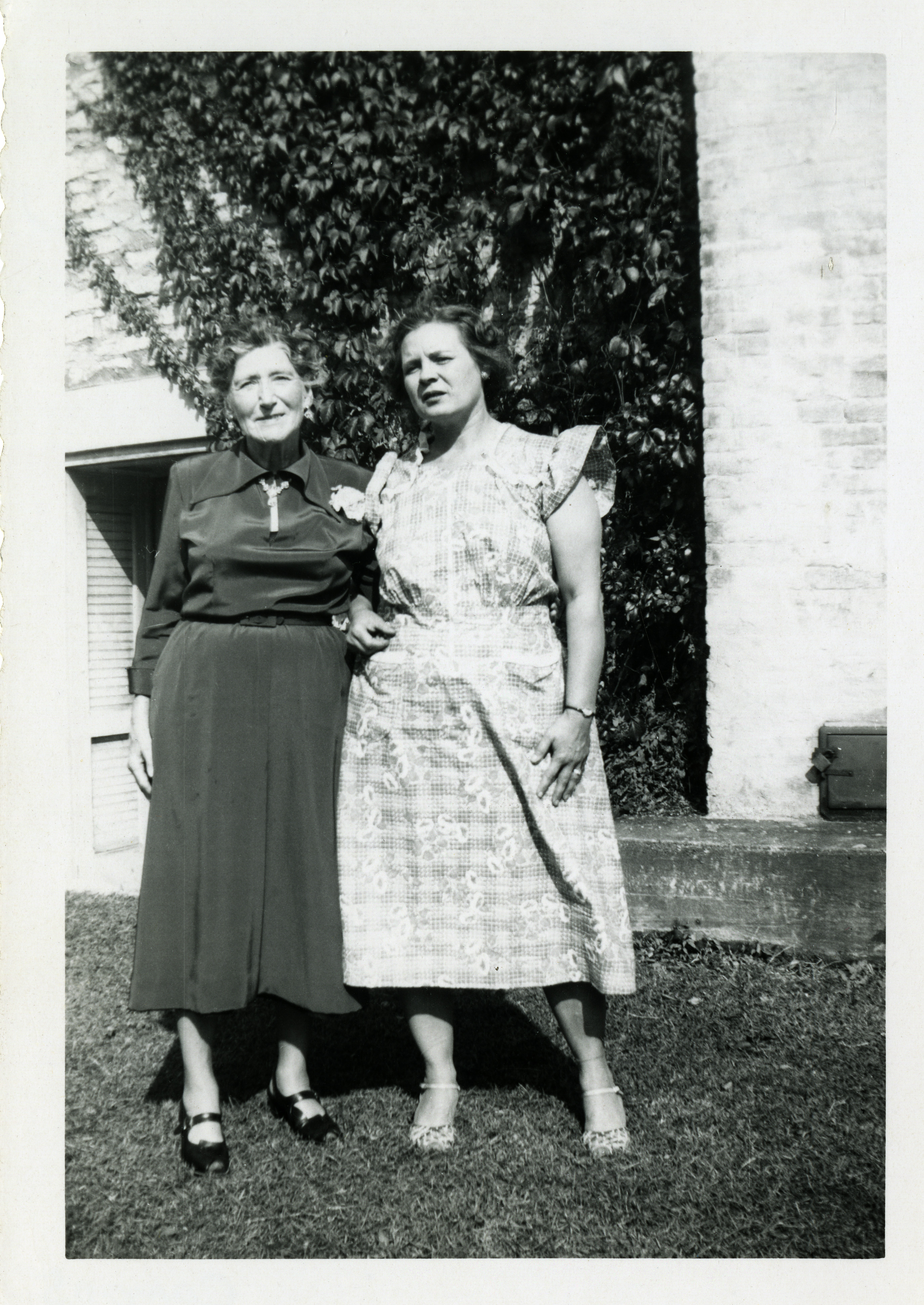 Nelle Reagan and Ethel Anderson