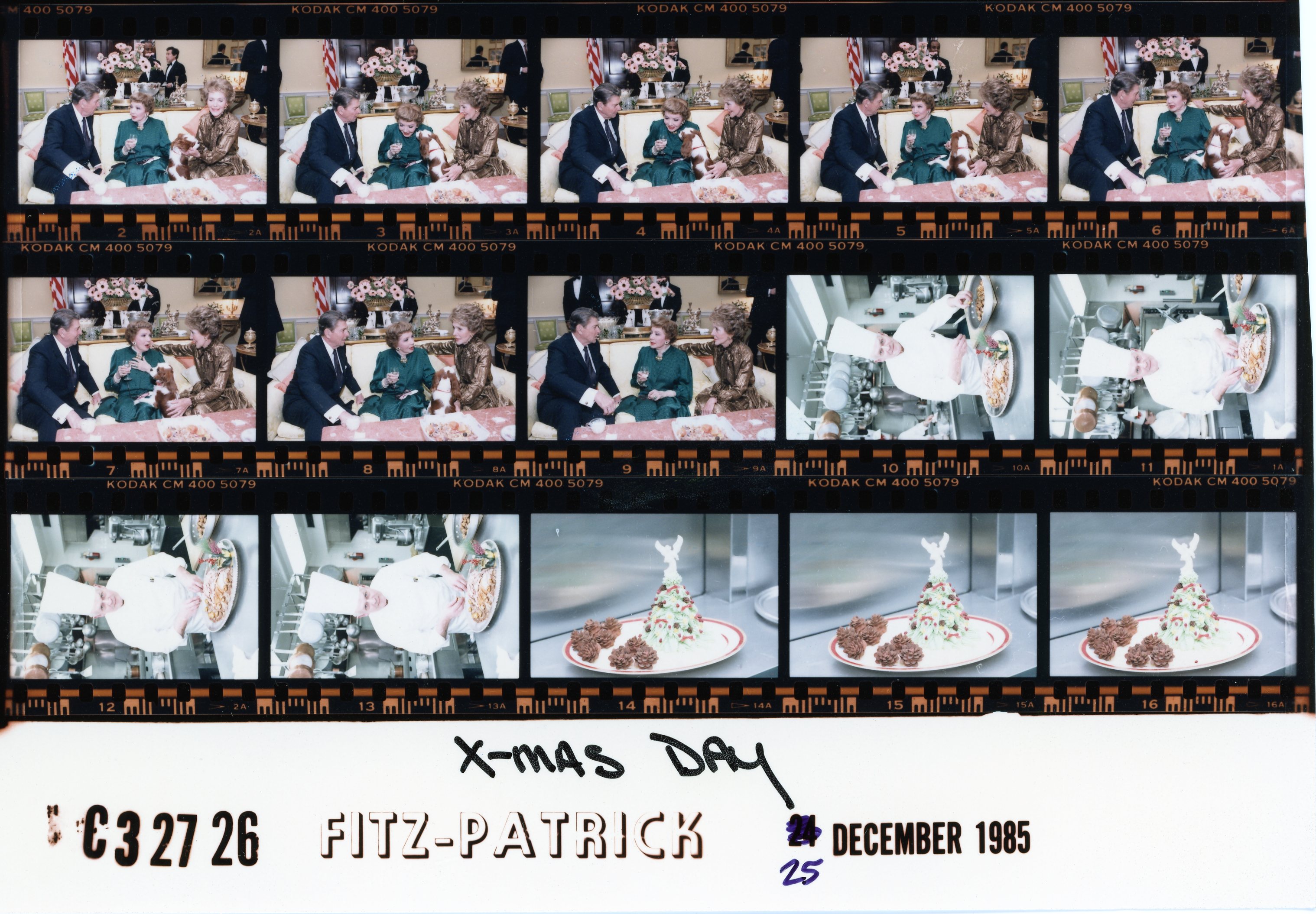 C32726.jpg christmas