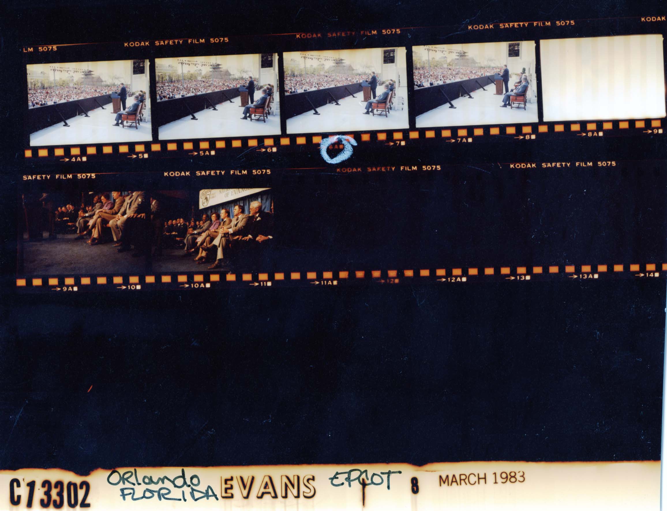 C13302 (01)
