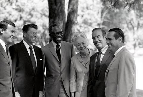 Governor Ronald Reagan and his Reagan Team in a park for the 1970 campaign during a photo op with Ivy Baker Priest Edwin Reinecke Huston Flournoy James Flournoy and Evelle Younger