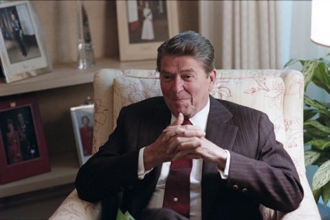 candid in oval office study