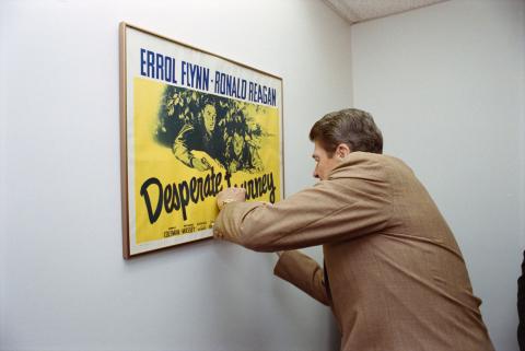 signing autograph