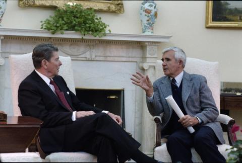 Briefing with Paul Laxalt re the Philippines and Marcos