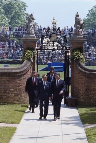 Williamsburg Economic Summit, Arrival of Prime Minister Yasuhiro Nakasone of Japan