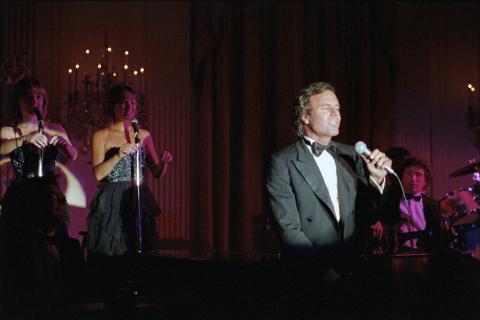 Julio Iglesias