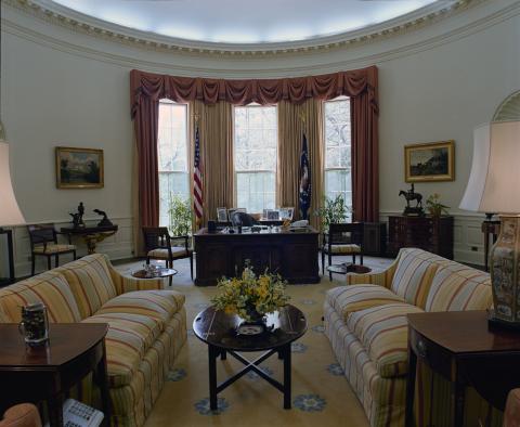 Shots of empty Oval Office
