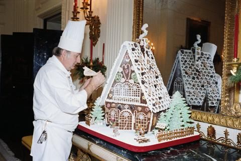 Hans Raffert Christmas Gingerbread house