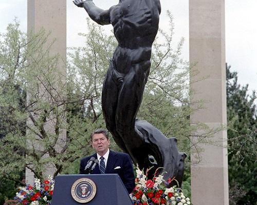 Trip to France 40Th Anniversary of D-Day Landings President Ronald Reagans Speech at Ceremony at Omaha Beach Cemetery