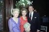 President Ronald Reagan and Nancy Reagan posing with Maude Chasen at the restaurant Chasen’s in Beverly Hills, California 08/20/1981  NAID: 75854911