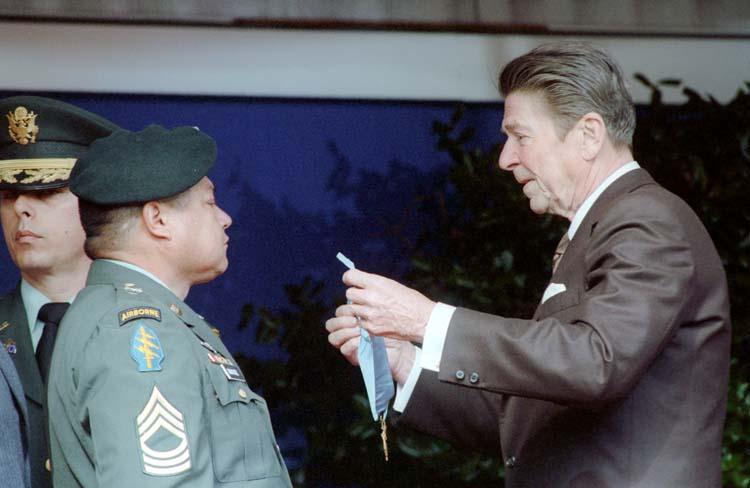 President Ronald Reagan presenting the Medal of Honor to Sergeant Roy Benavidez during a ceremony at the Pentagon 02/24/1981  NAID: 75856805