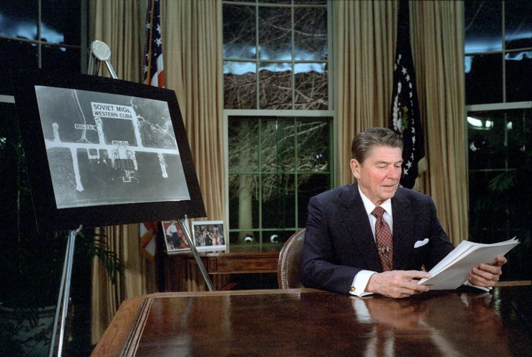 President Ronald Reagan delivering his Address to the Nation on Defense and National Security in the Oval Office 03/23/1983  NAID: 75852713