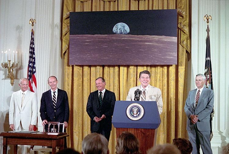 President Ronald Reagan delivering his Remarks at a White House Ceremony Marking the 15th Anniversary of the Apollo 11 Lunar Landing 07/20/1984  NAID: 75853521