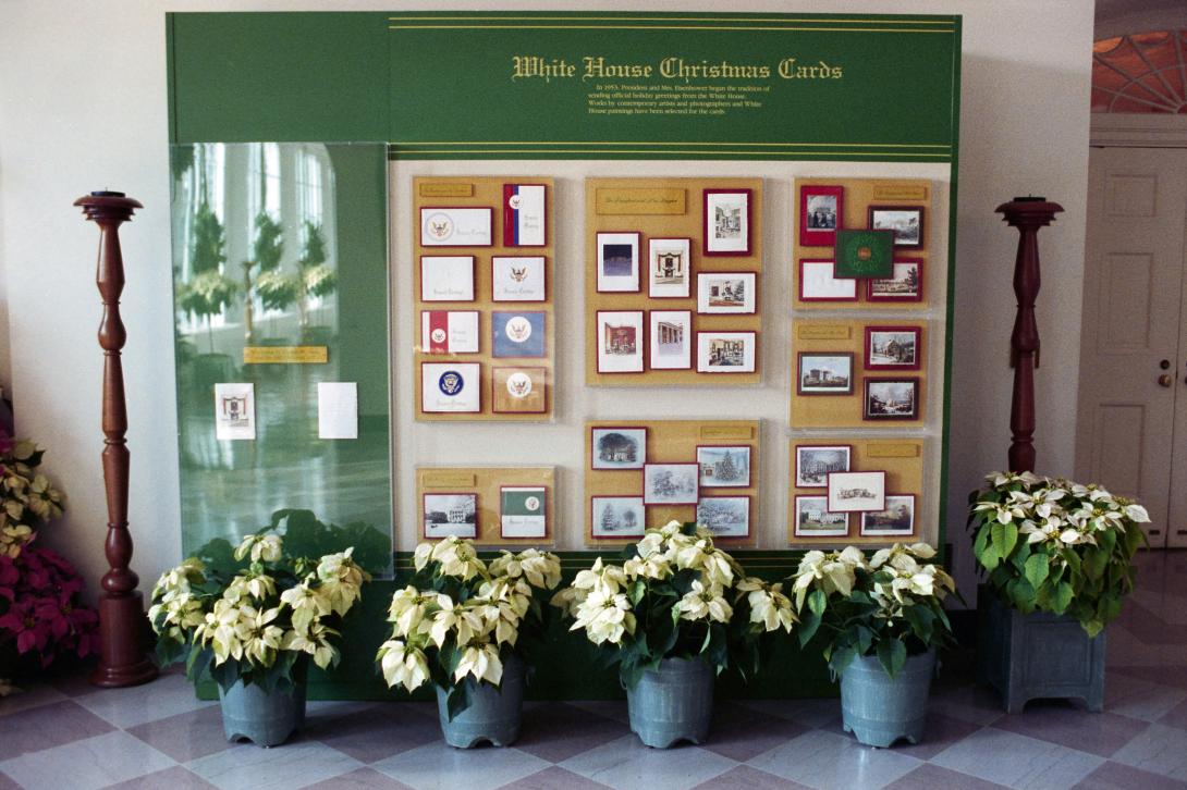View of White House Christmas Card exhibit 12/12/1987 