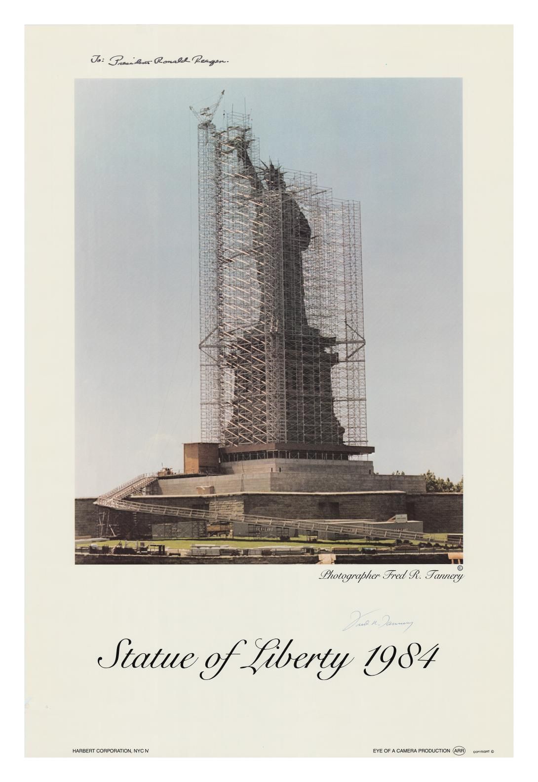 Poster, Statue of Liberty Artifact ID: 1984.92198.01 Photographer: Fred R. Tannery, Brooklyn, New York Date Made: 1984