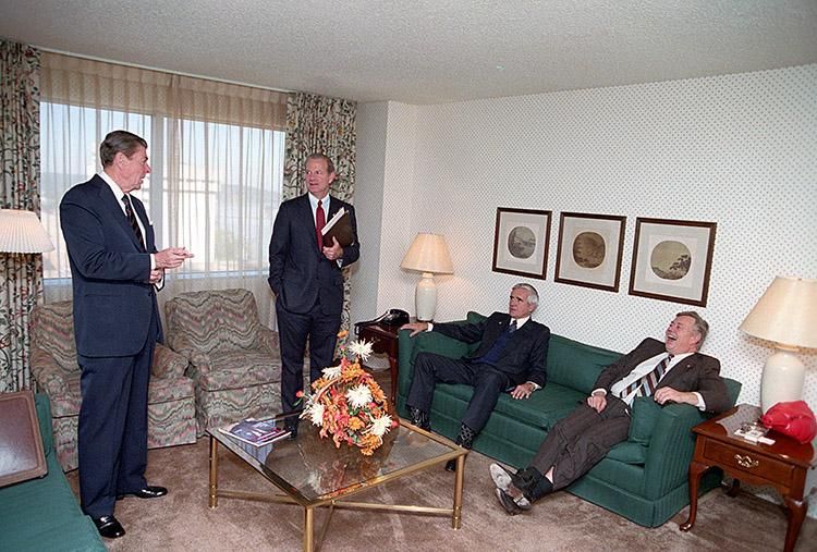 President Ronald Reagan during a trip to Little Rock, Arkansas and meeting with Stu Spencer, Senator Paul Laxalt, and James Baker at the Excelsior Hotel 11/03/1984 