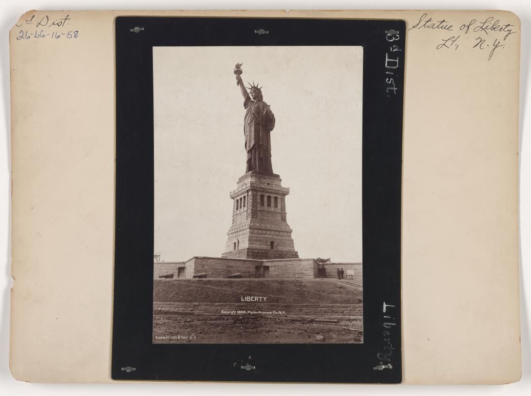 Statue of Liberty light, New York Date: 1886 NY – Statue of Liberty Lighthouses 1855-1933 Record Group 26 Records of the U.S. Coast Guard 1785-2005 NAID: 45701938 
