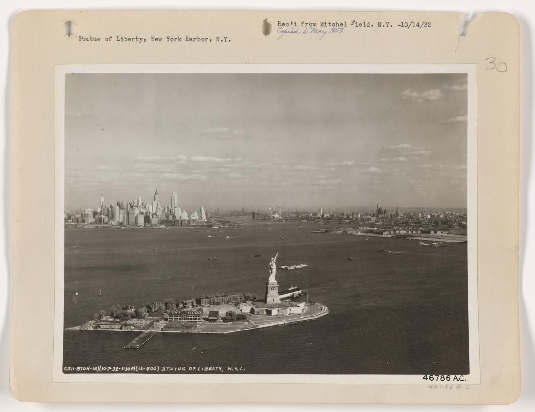 New York – Statue of Liberty “Airscapes” of American and Foreign Areas 1917-1964 Record Group 18 Records of the Army Air Forces. NAID: 68145975