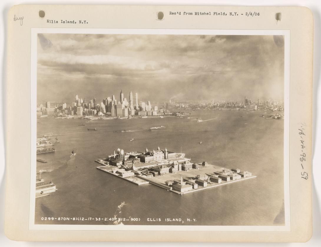 New York – Ellis Island “Airscapes” of American and Foreign Areas 1917-1964 Record Group 18 Records of the Army Air Forces ca. 1902-1964. NAID: 68146017
