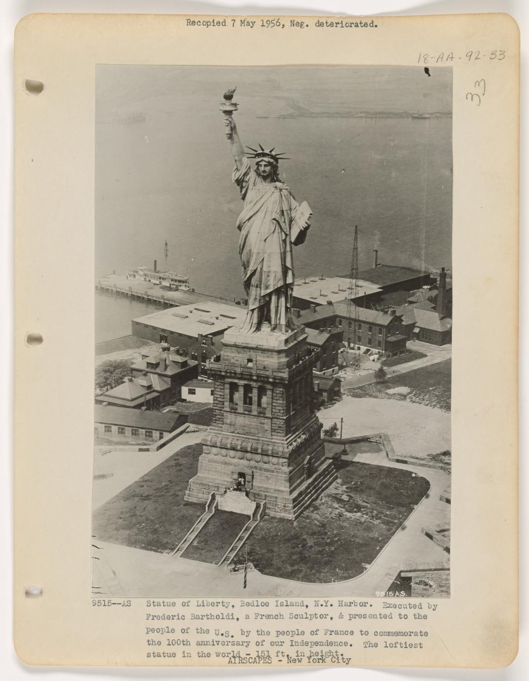 New York – Statue of Liberty “Airscapes” of American and Foreign Areas 1917-1964 Record Group 18 Records of the Army Air Forces ca. 1902-1964 NAID: 68145981