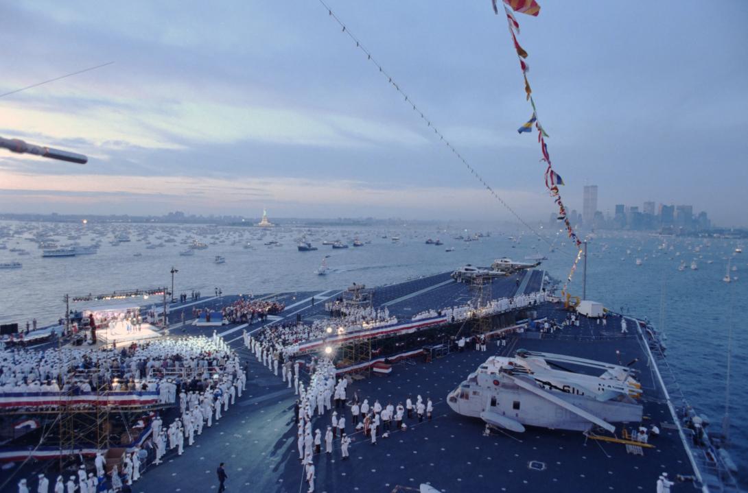 The USO show aboard the USS John F. Kennedy 07/04/1986