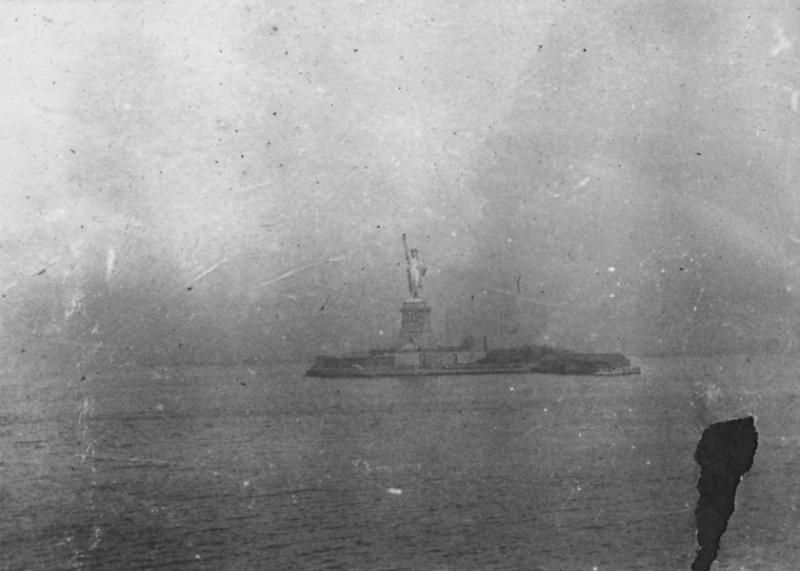 Statue of Liberty on Return to New York Harbor Produced: April 1919 Photographs Relating to the Administration, Family, and Personal Life of Harry S. Truman 1957-2023 HST-PHC Photograph Collection 1957-2023 Harry S. Truman Presidential Library and Museum NAID: 348337091