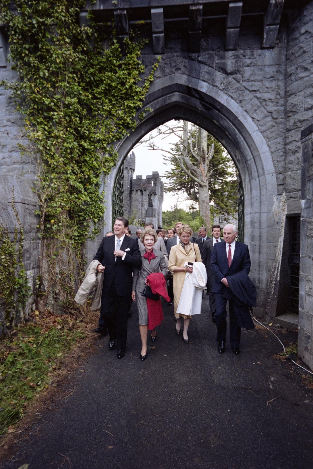 President Ronald Reagan and Nancy Reagan departing Asford castle via Marine One for Ballyporeen, Ireland, 06/03/1984
