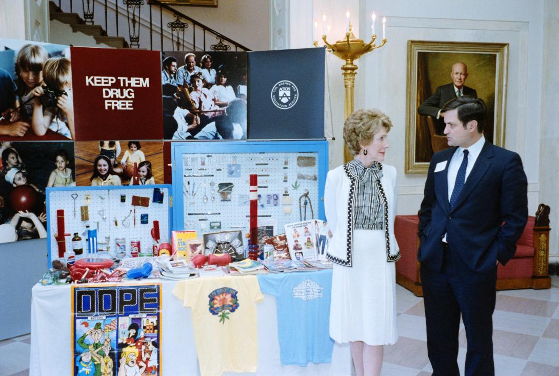 Nancy Reagan looking at displays during the White House Conference on Drug Abuse and Families C06984-22 dated 03/22/1982