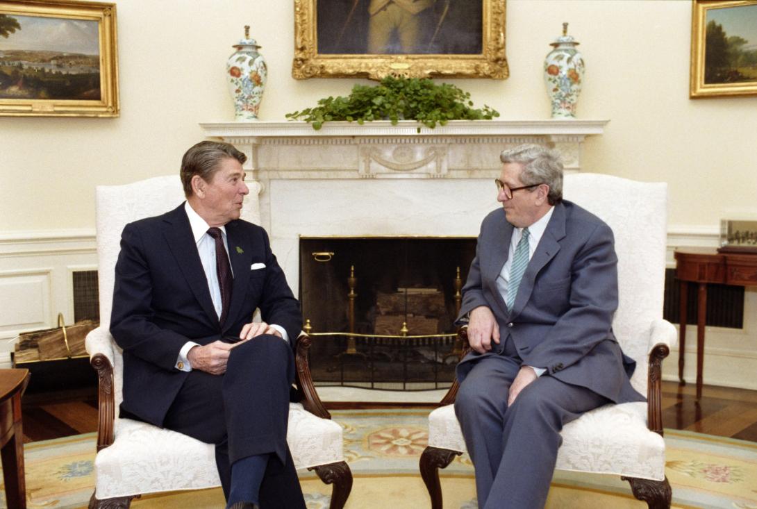 President Ronald Reagan and Prime Minister Garret FitzGerald of Ireland in the Oval Office, 03/17/1986