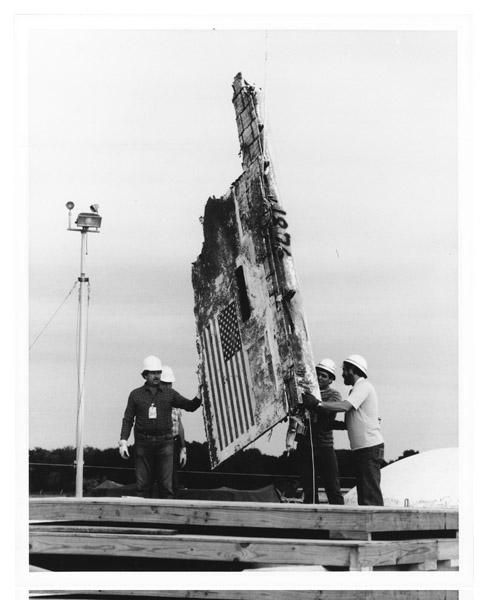 Photograph of Section of the Wreckage of the Space Shuttle Challenger Record Group 255: Records of the National Aeronautics and Space Administration 1903-2006 Series: Black and White Photograph Files 1965-1991 Produced: 01/20/1987. Local ID: 255-CB-87-H-17. NAID: 593719.